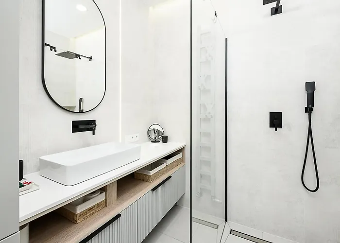 Shortstaypoland Dzielna Premium P5 *