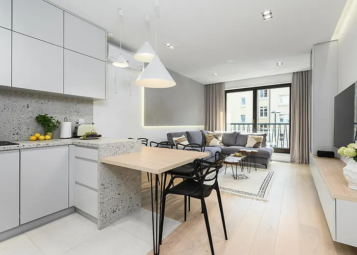 Shortstaypoland Dzielna Premium P5 *