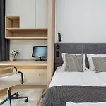 아파트 Shortstaypoland Dzielna Premium P5