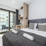 Shortstaypoland Dzielna Premium P5 아파트 *