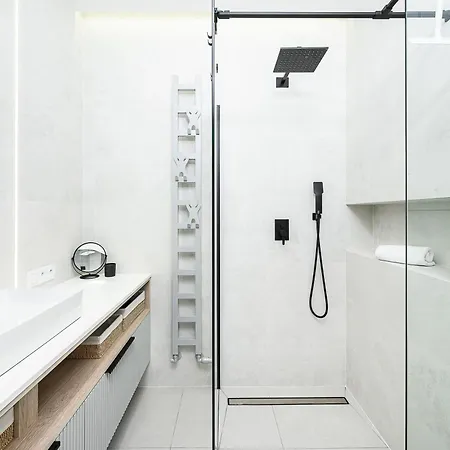 Shortstaypoland Dzielna Premium P5 شقة *